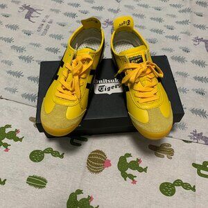 Onitsuka Tiger Mexico 66 Yellow And Black Sports Casual Shoes